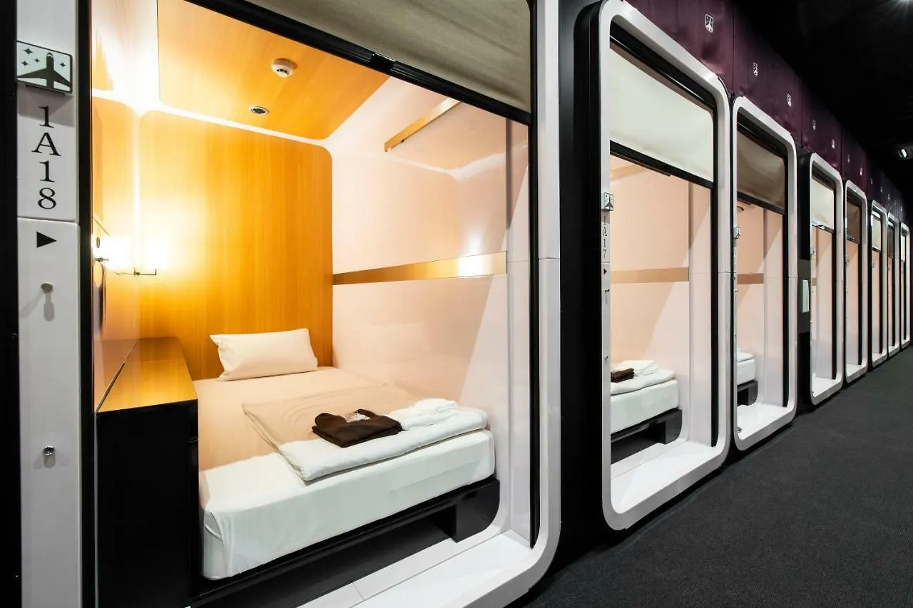 Капсульный отель Firstcabin Kyoto Nijojo